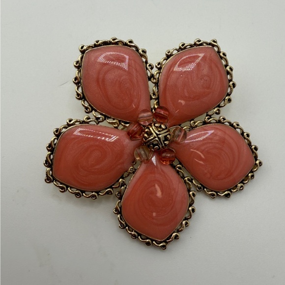 Source Unknown Jewelry - Vintage Floral Brooch with Pink Petals and Gold Accents 1-3/4”